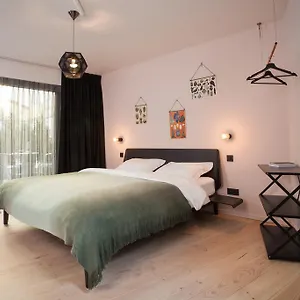 https://bb-lucy-in-the-sky.brusselshotelsbook.com